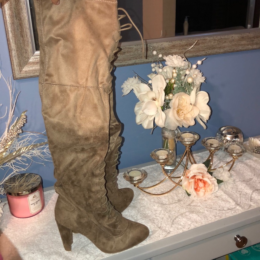 🦄 2 FOR $30 SALE! 🦄 KNEE HIGH BOOTS
